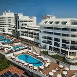 Laguna Alya & فندق
