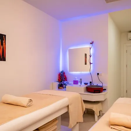 فندق Laguna Alya &