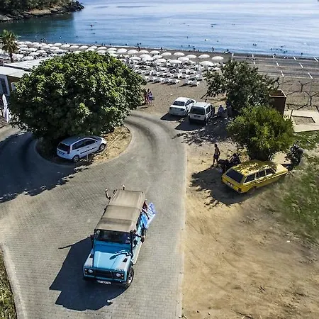 Szálloda Laguna Alya &