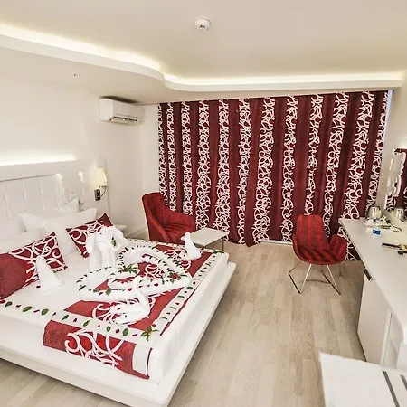 Szálloda Laguna Alya &