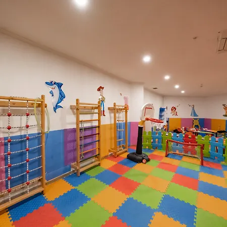 Laguna Alya & Szálloda