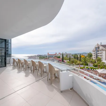 Laguna Alya & Szálloda Okurcalar