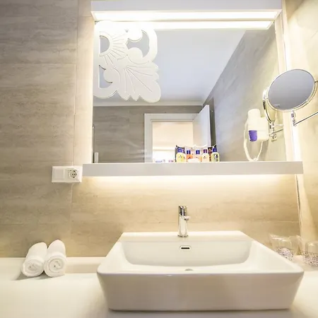 Szálloda Laguna Alya & Okurcalar