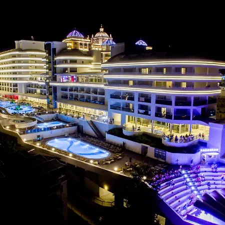 Laguna Alya & Okurcalar