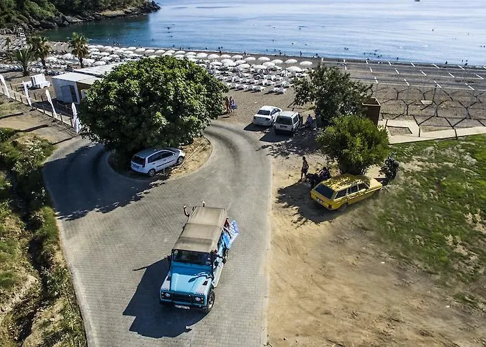 מלון Laguna Alya &