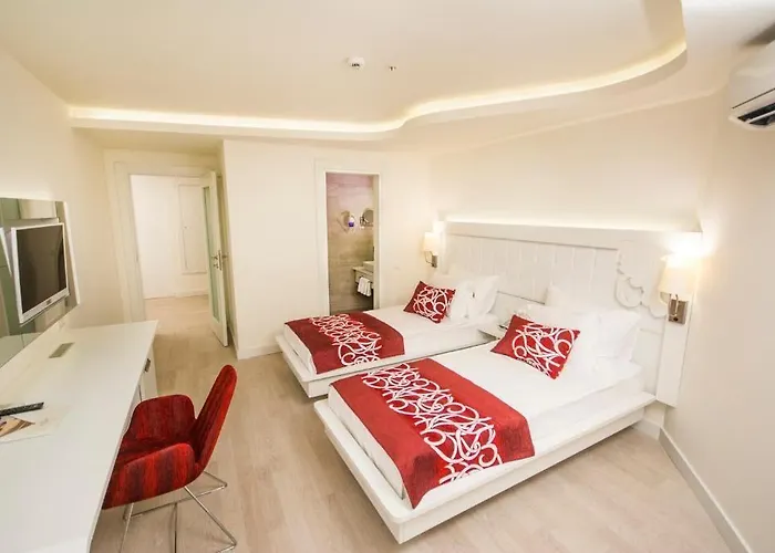 Laguna Alya & Hotel 5*