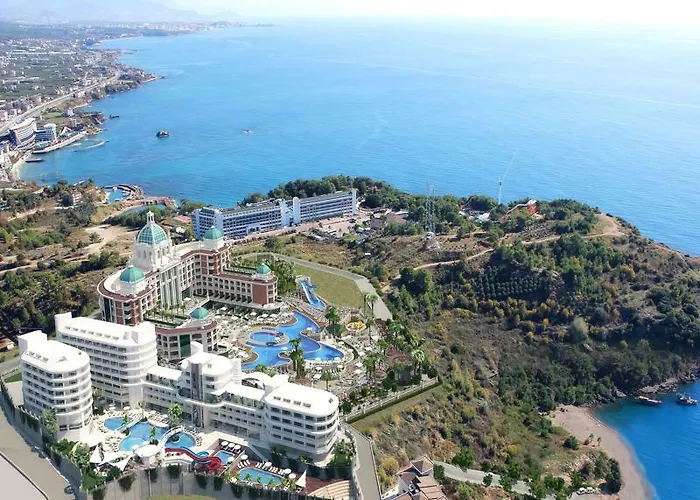 Laguna Alya & 欧库卡拉